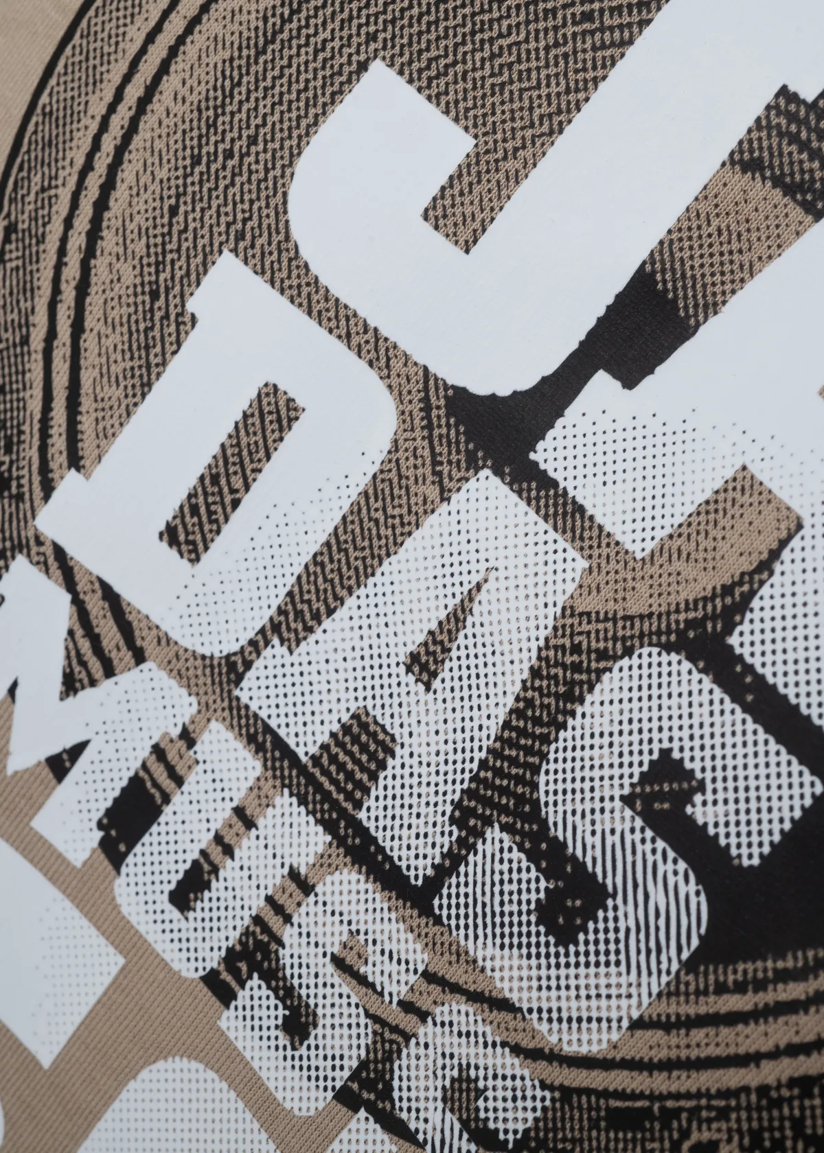 Ja! Das muss so laut Sweat T-Shirt