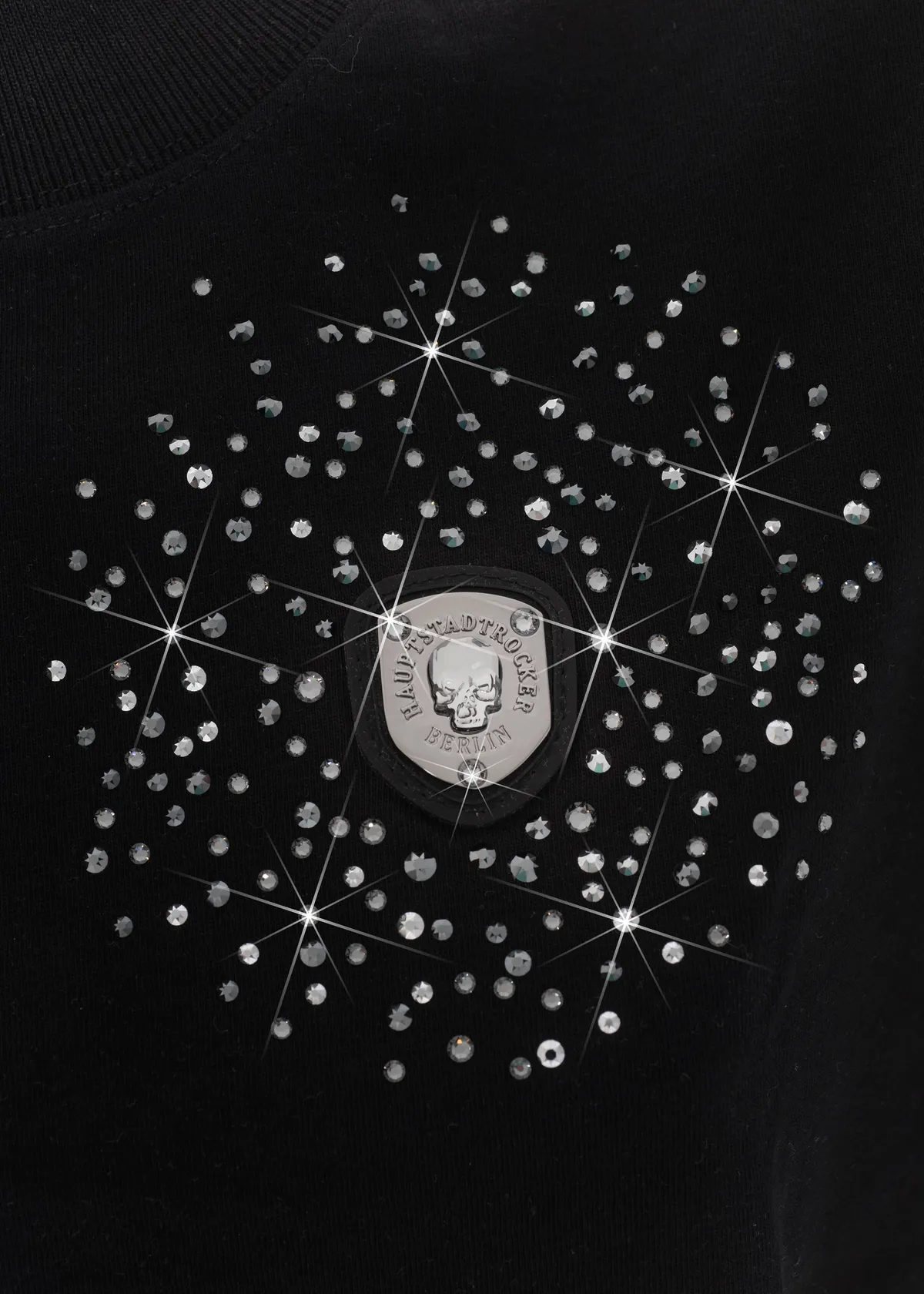 HAUPTSTADTROCKER Crystal Badge Oversized Crop-Shirt